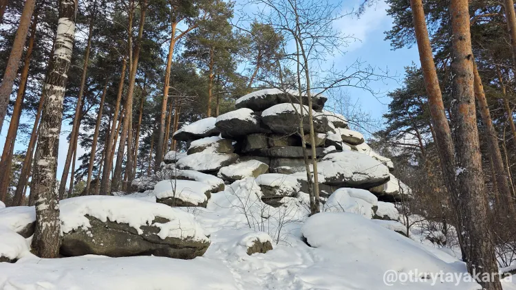 Шарташские каменные палатки: древние скалы в Екатеринбурге