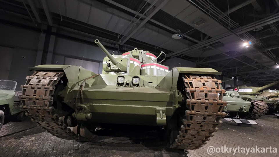 «Парадный расчет»: Музей живой истории на колесах